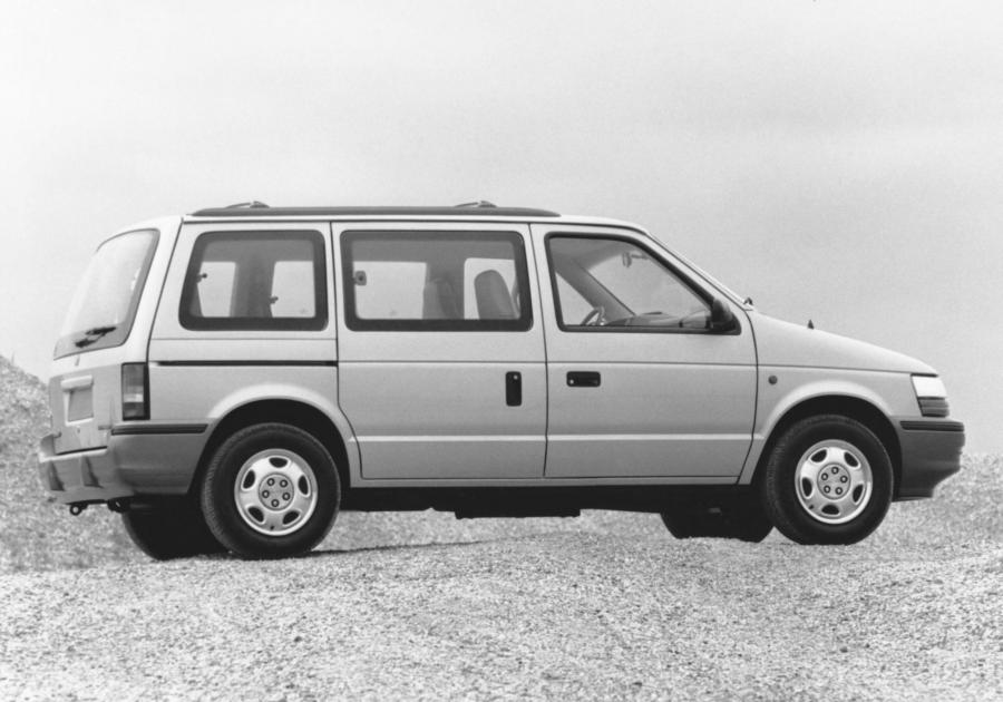  Chrysler Voyager 1991 года  (фото 2 из 4)